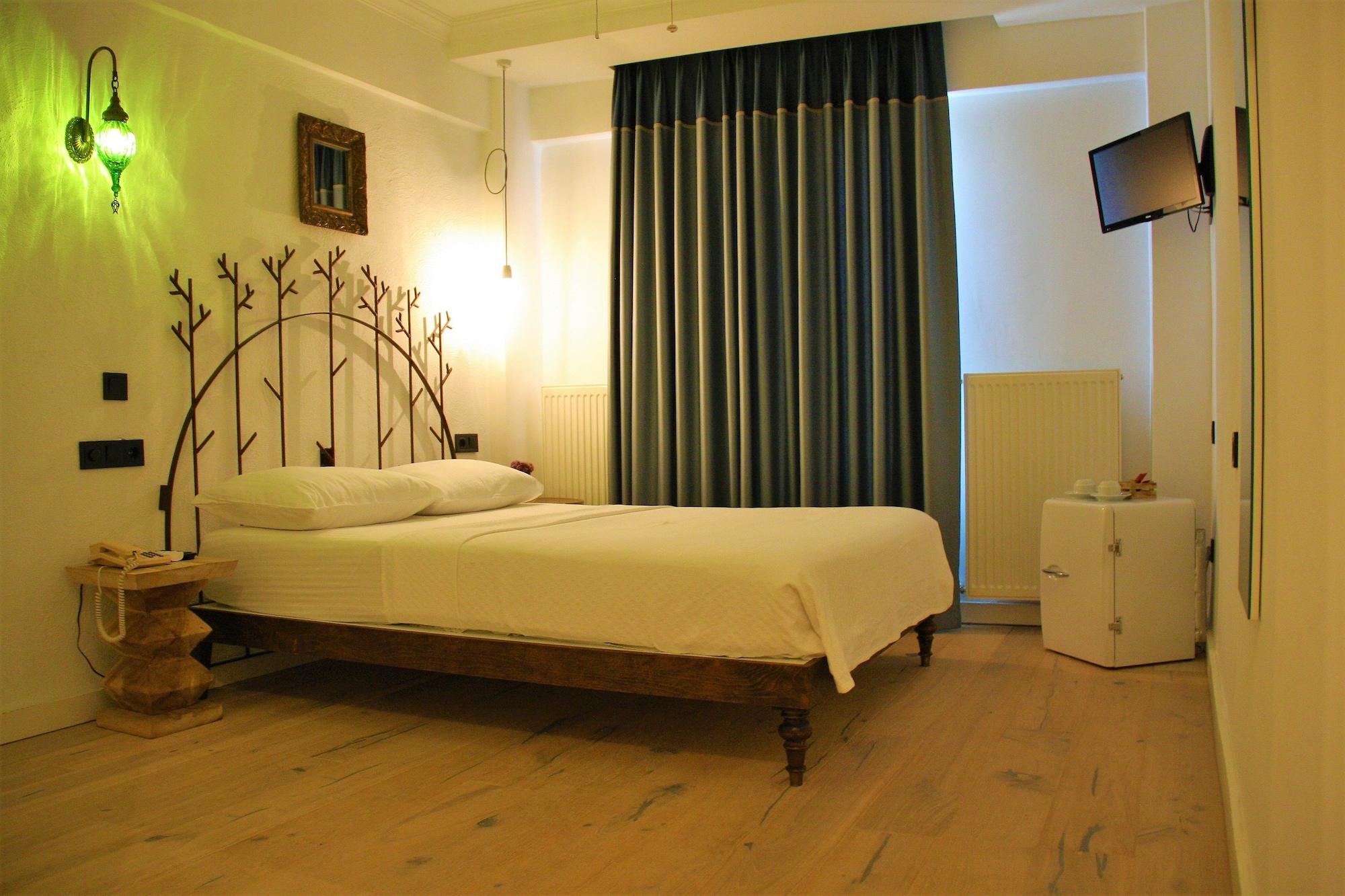 Amphora Hotel โฟชา ภายนอก รูปภาพ