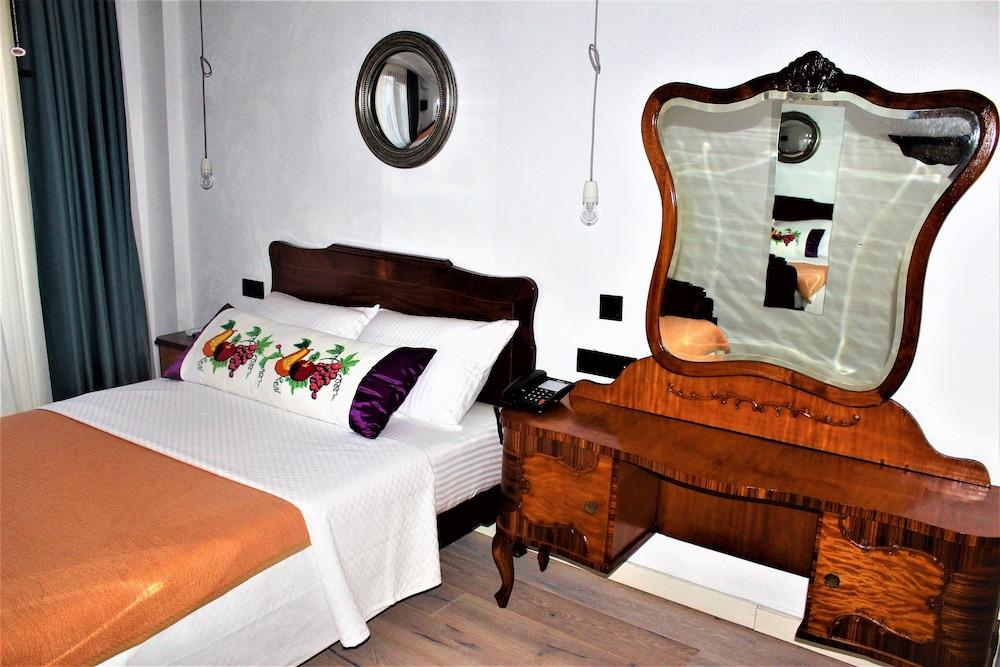 Amphora Hotel โฟชา ภายนอก รูปภาพ